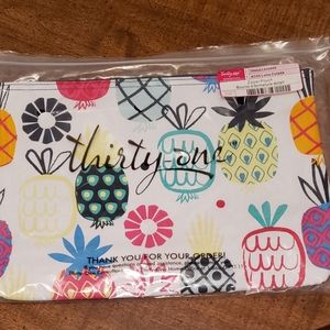 Thirty one zipper pouch
